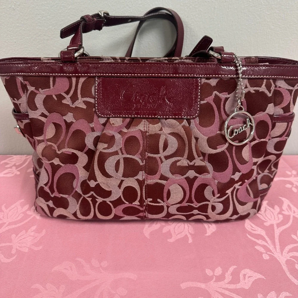 Vintage Coach Gallery Signature East West Tote Burgundy Patent Leather F13762 - Picture 2 of 16